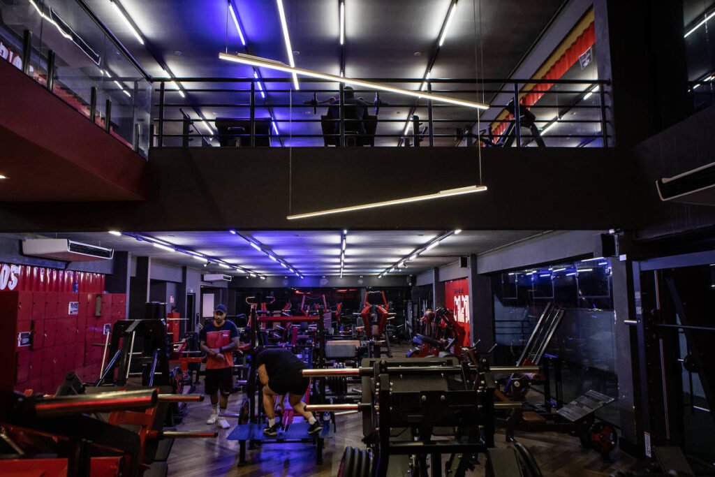 Academia pioneira em modelo 24h planeja ser internacional - 08/03/2026 - Painel S.A.