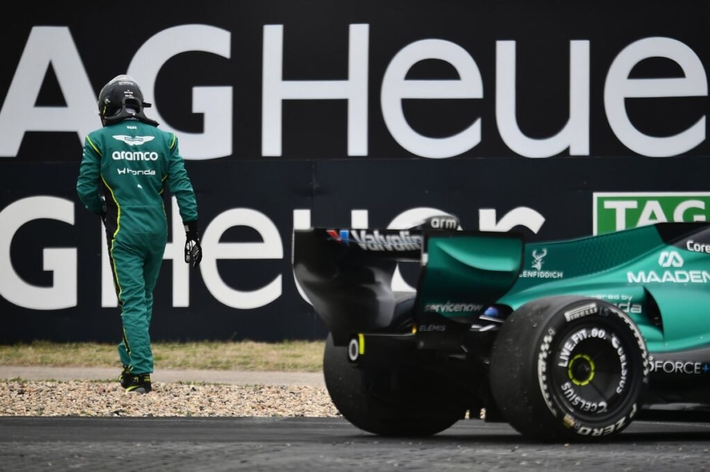 A espera de um milagre, Stroll pede que fãs "orem" por ele