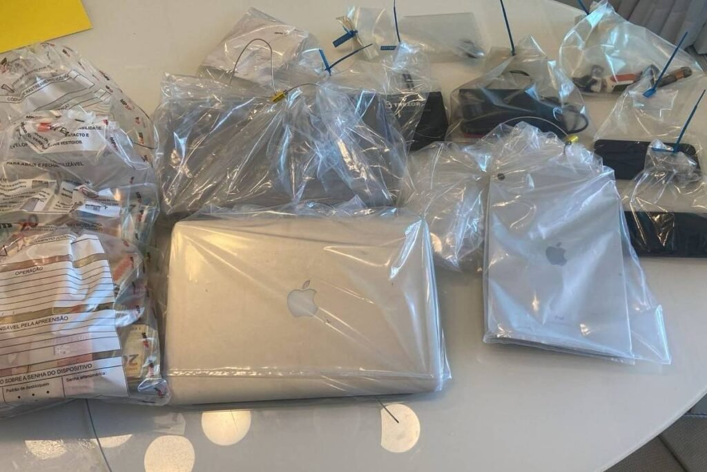 Fiscal é preso por ocultar criptomoedas em fraude ICMS - 26/03/2026 - Economia