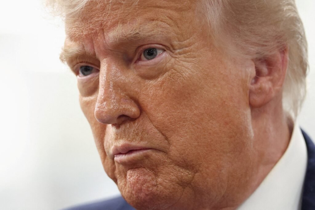 Como a disparada do petróleo pode complicar Trump nas eleições