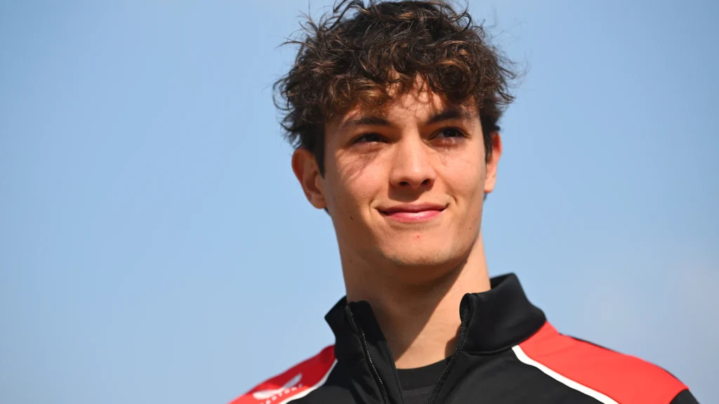 Ollie Bearman admite surpresa após forte qualificação Sprint para o Grande Prêmio da China de Fórmula 1 de 2026