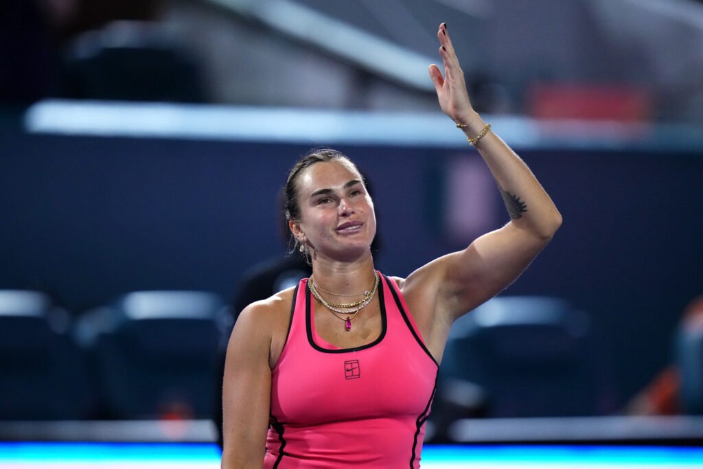 Sabalenka enfrentará Zheng em confronto de alto risco em Miami