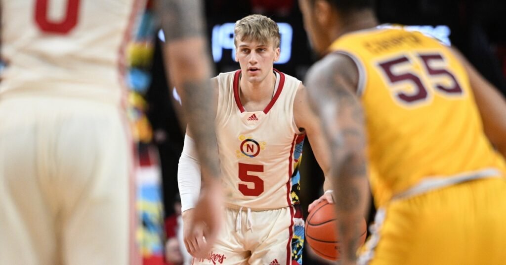 Hoops Tunnel Talk: Griesel reflete sobre a ascensão de Nebraska, Dannen sobre a extensão de Hoiberg e muito mais