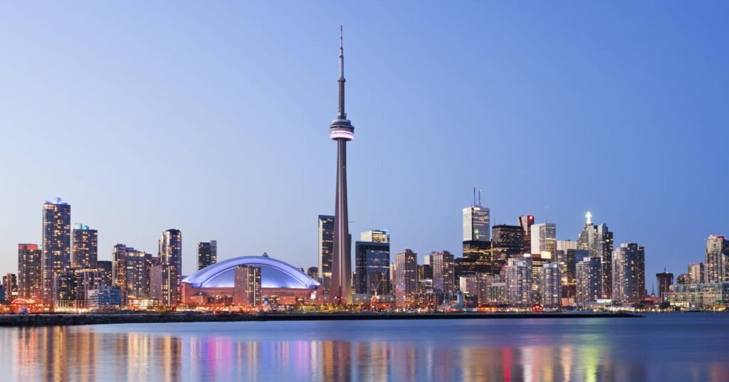 passagens para Toronto ou Montreal a partir de R$ 2.686 ida e volta