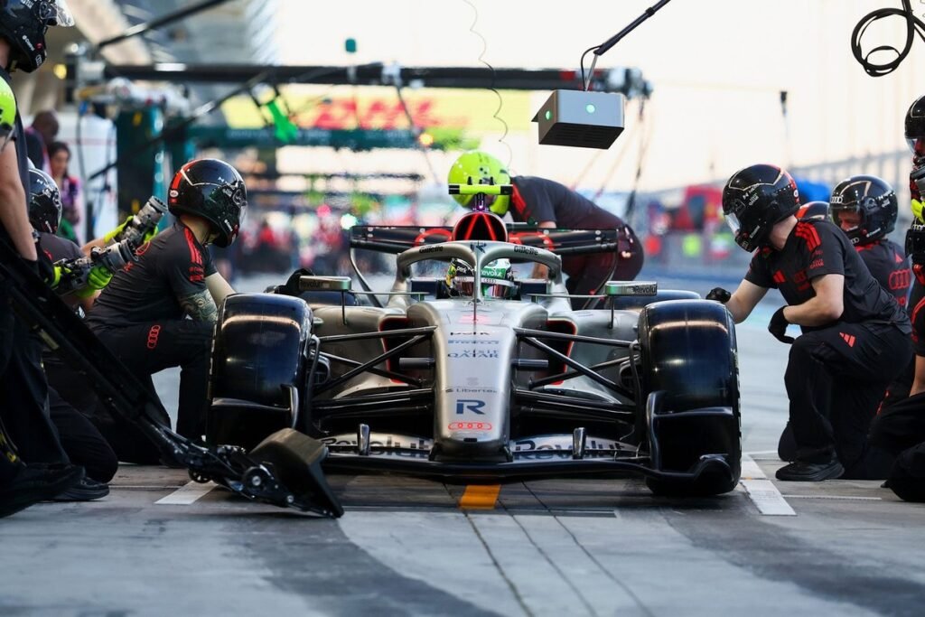 Audi busca solução para problema na largada, diz portal