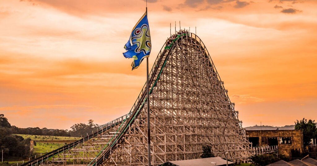 Últimas horas! Hopi Hari ainda tem ingressos em oferta na Semana do Consumidor, incluindo para a Hora do Horror