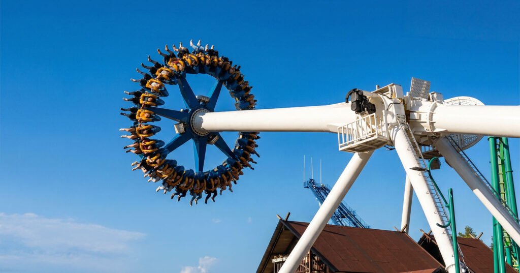 Atração radical! Cacau Park começa a instalar o maior pêndulo 360° do mundo
