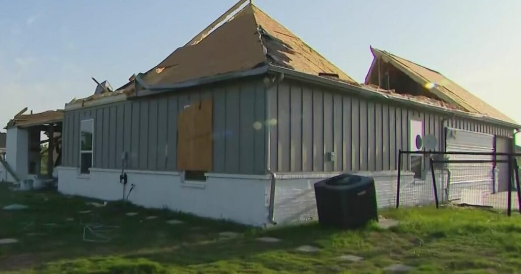 Tornados deixam rastro de destruição no norte do Texas à medida que mais tempestades se aproximam
