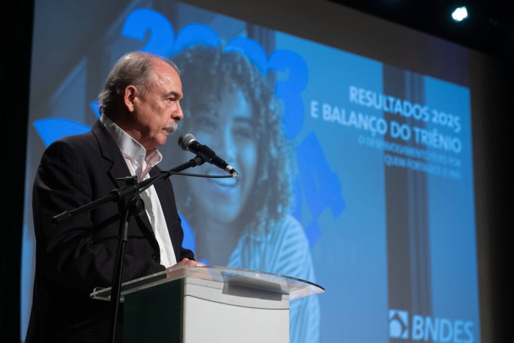 BNDES e JBIC firmam crédito de R$ 943,5 mi para clima - 13/04/2026 - Painel S.A.