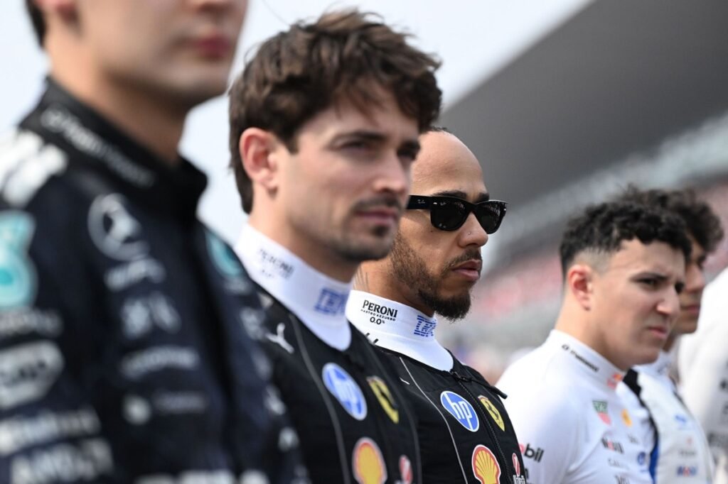 F1:Pilotos não têm voz em reunião sobre mudanças, alerta Hamilton