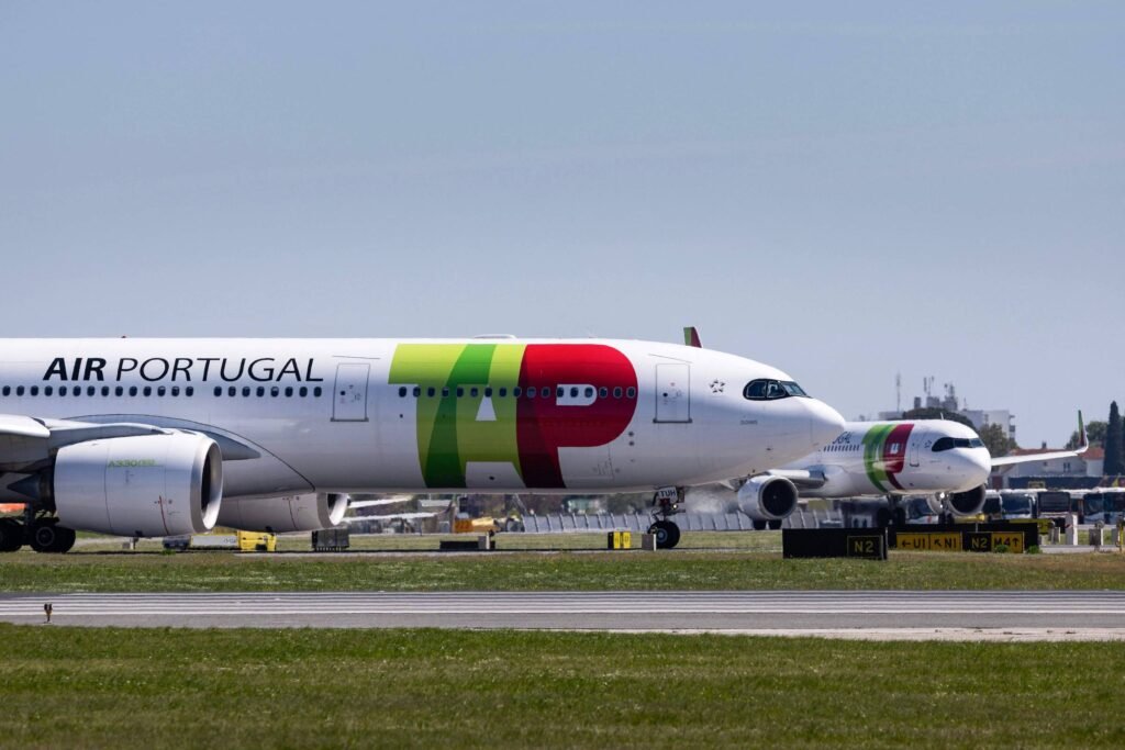 Lufthansa e Air France-KLM disputam TAP Air Portugal - 03/04/2026 - Economia