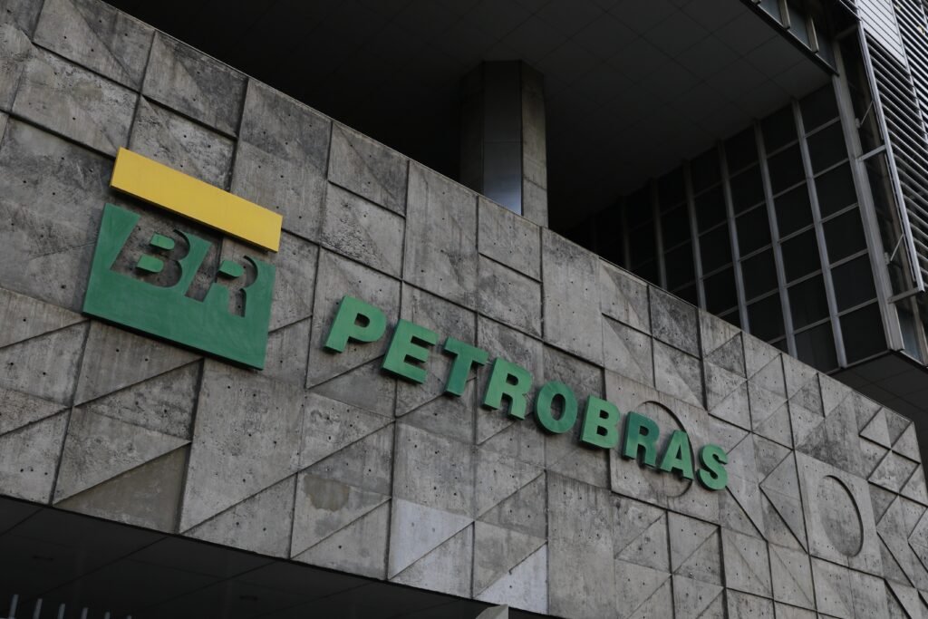 Petrobras abre mão de preferência e assina novo acordo de acionistas da Braskem