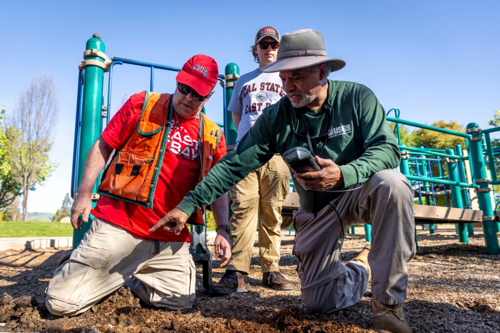 O que está causando centenas de terremotos em San Ramon? Novos sensores buscam respostas