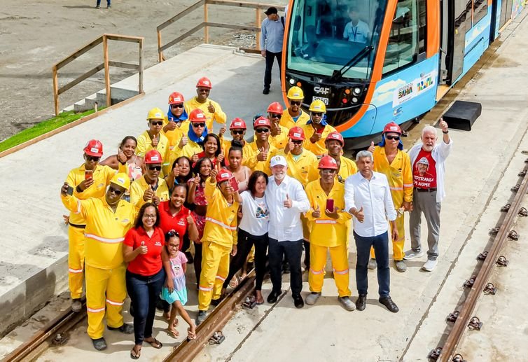 Lula defende o Pix após críticas em relatório comercial dos EUA
