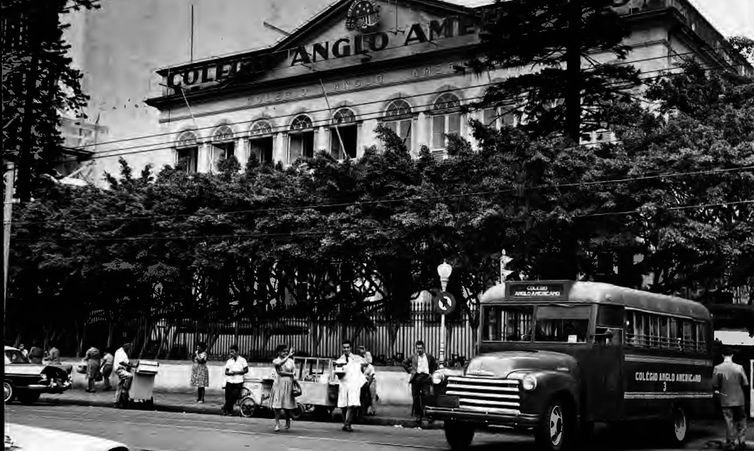 Como a ditadura militar criou um império do ensino privado