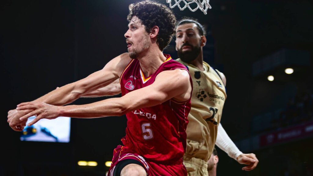 Um espetacular Oriol Paulí coloca o Barça em apuros