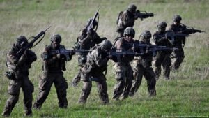 Homens alemães precisam de autorização militar para estadias prolongadas no exterior