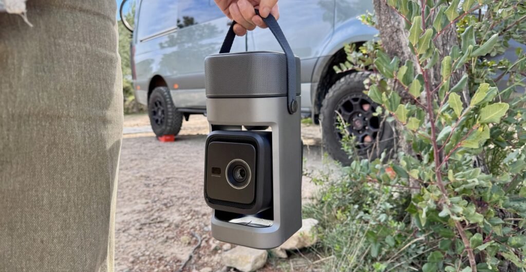 O projetor Nebula P1 da Anker é o rei do som portátil