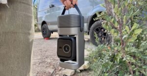 O projetor Nebula P1 da Anker é o rei do som portátil