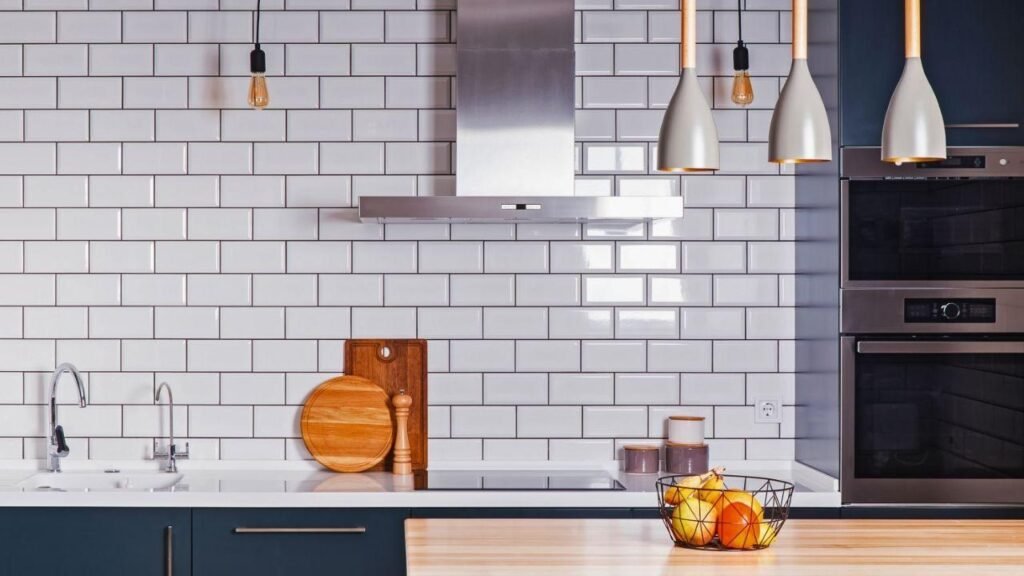 Adeus, encardido! 4 dicas para deixar os azulejos impecáveis e brilhantes