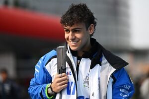 Ex-treinador de Hamilton compara Lindblad a heptacampeão