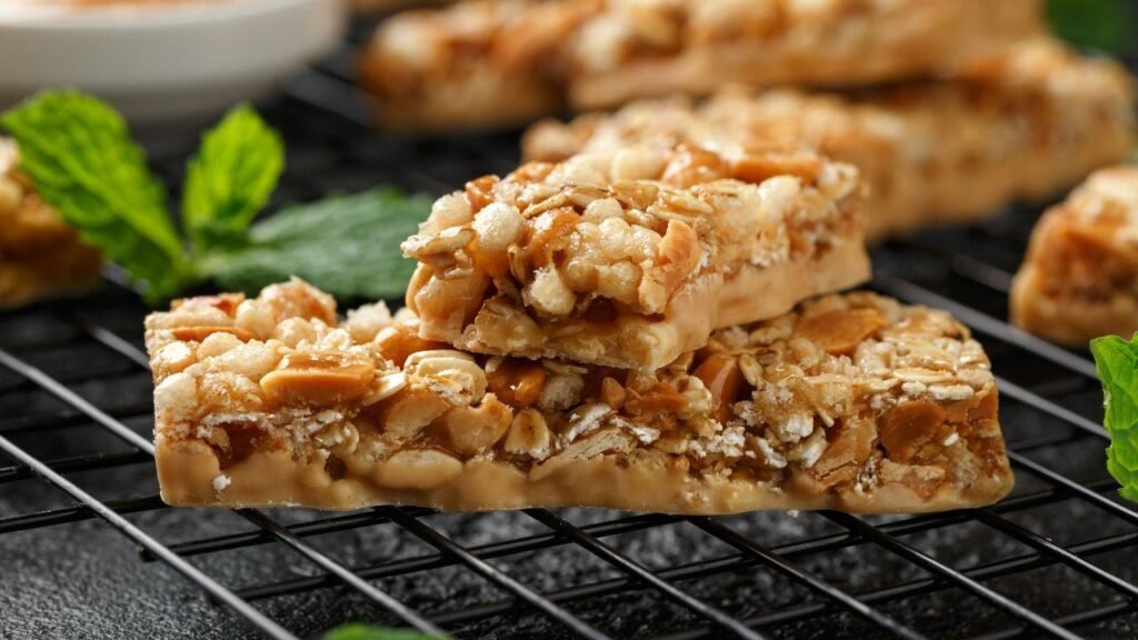 Como fazer barrinha caseira saudável de tâmara, aveia e castanhas