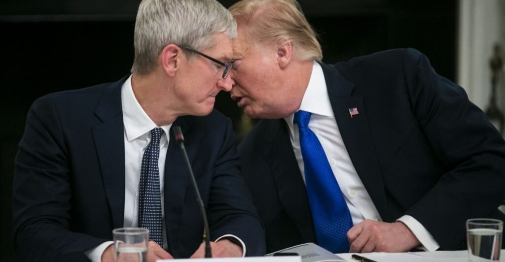 Tim Cook ainda será o sussurro de Trump da Apple