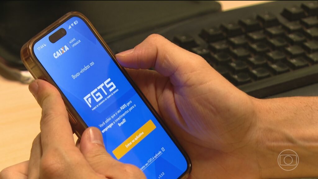 Governo estuda liberar R$ 17 bilhões do FGTS para ajudar trabalhadores endividados