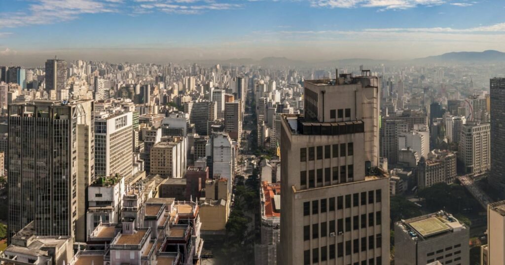 São Paulo! Pacotes da Decolar com voos mais hospedagem a partir de R$ 637 por pessoa, com cupom de até R$ 200 OFF!