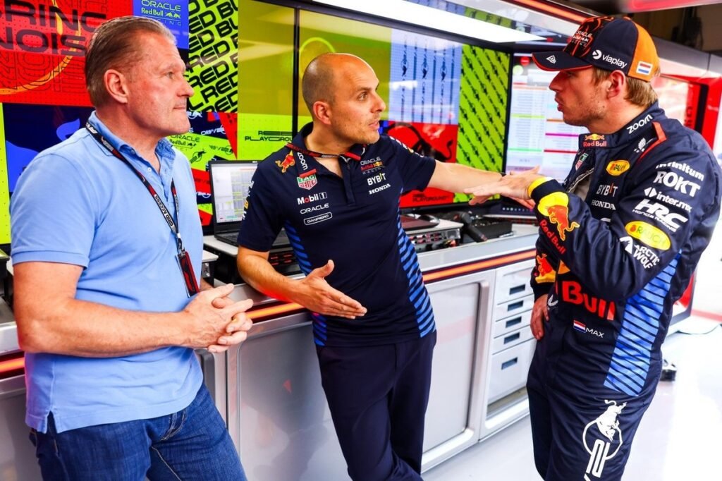 Jos Verstappen escancara motivo da transferência de Lambiase