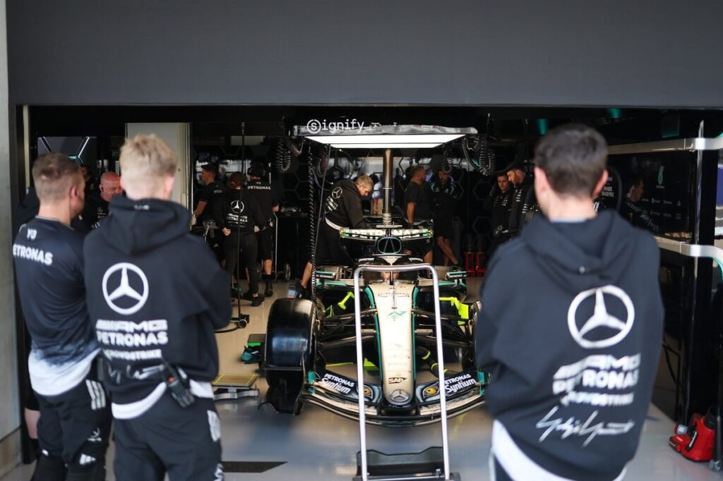 FIA reforça fiscalização e adota “câmera de parque fechado” na F1