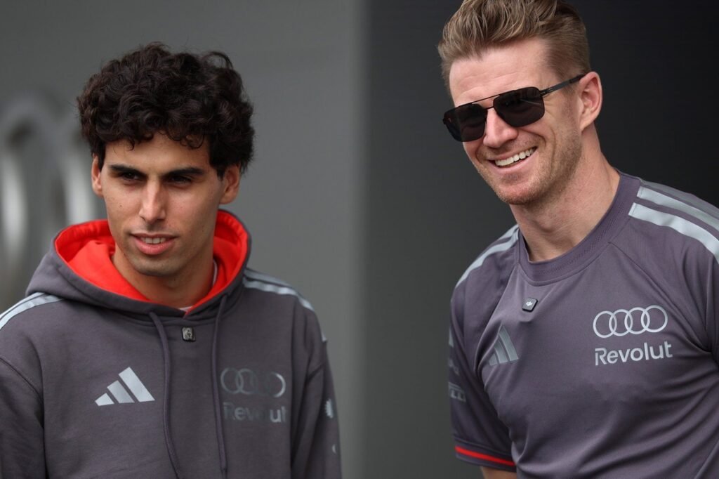 Binotto elogia líder Bortoleto e não vê aposentadoria de Hulk