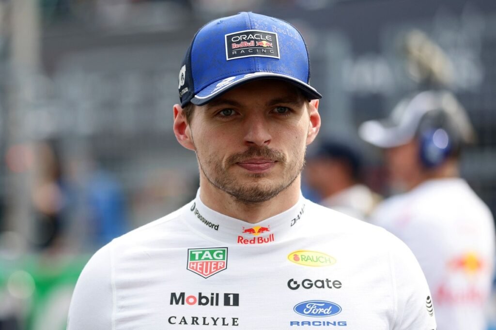 Verstappen estaria negociando com McLaren, revela jornalista