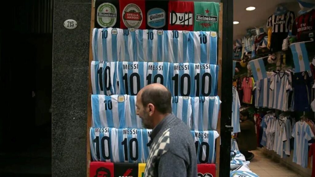 Argentina tem roupa cara e governo incentiva compras no exterior