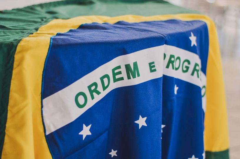 Banco central do Brasil proíbe liquidação de stablecoins e criptomoedas em pagamentos internacionais
