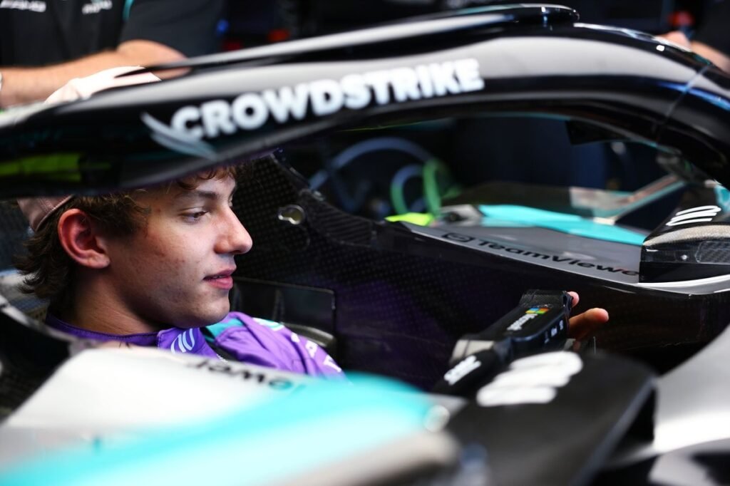 Wolff pressiona Antonelli: "Vai treinar mil largadas"