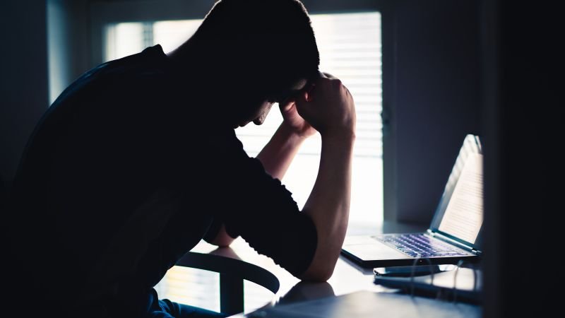 Hack de tela: o que sabemos sobre o aparente ataque cibernético que impactou milhares de escolas