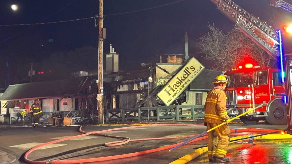 Incêndio danifica bar e loja de bebidas de Haskell em Excelsior