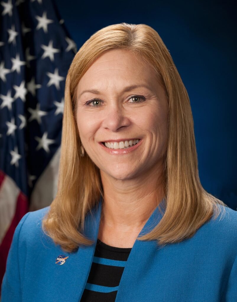 Diretor do Kennedy Center da NASA anuncia planos de aposentadoria