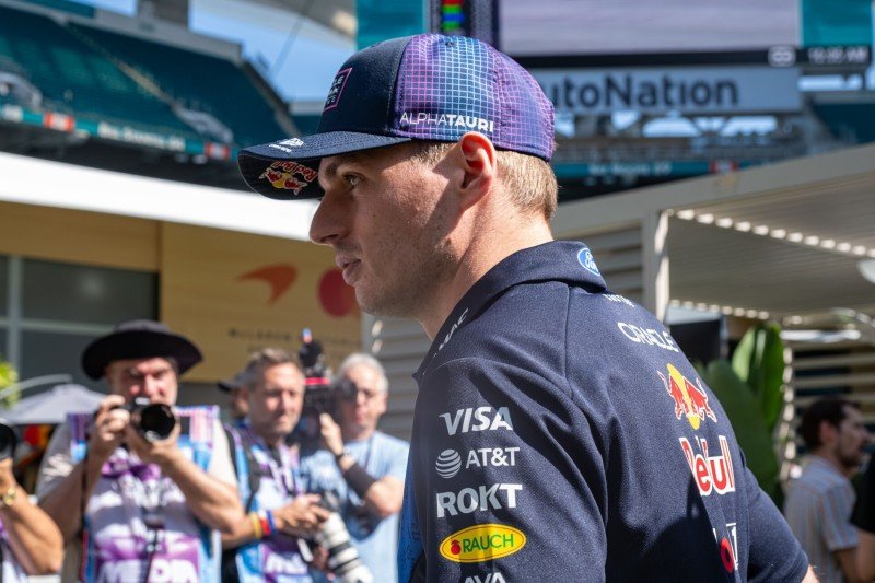 Verstappen volta a criticar as regras de 2026 em Miami