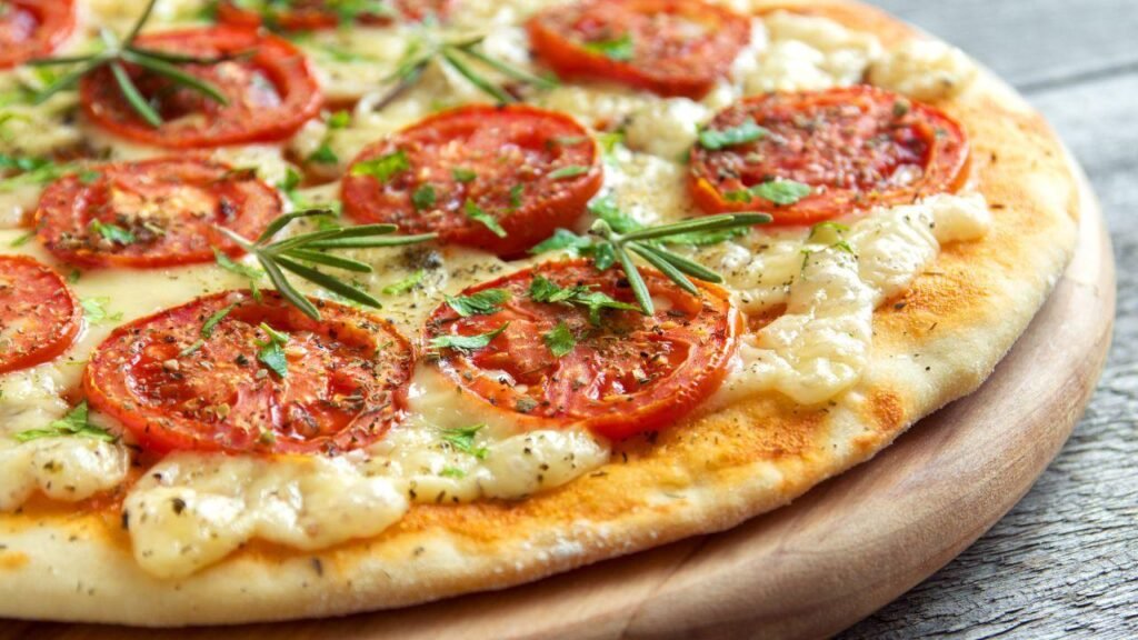 Receita de massa de pizza de liquidificador fica pronta em minutos