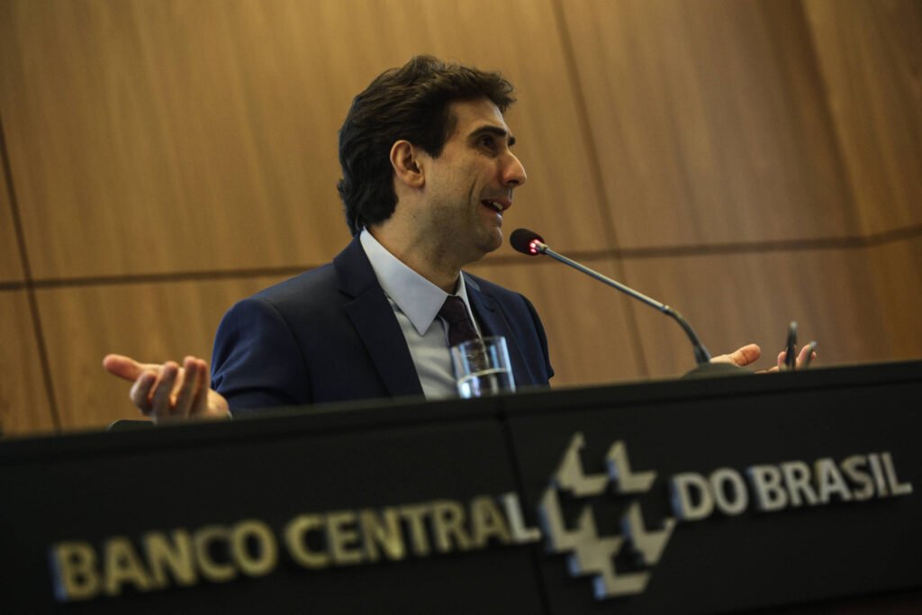 Banco Central não diz o que vai fazer dos juros altos - 17/06/2026 - Vinicius Torres Freire