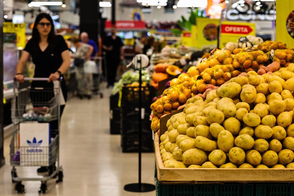 Guerra e El Niño: projeção de inflação de alimentos sobe - 04/06/2026 - Economia