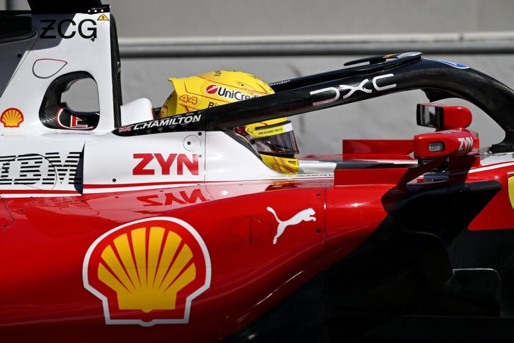 Hamilton celebra P2 no grid de Barcelona e alerta sobre pneus