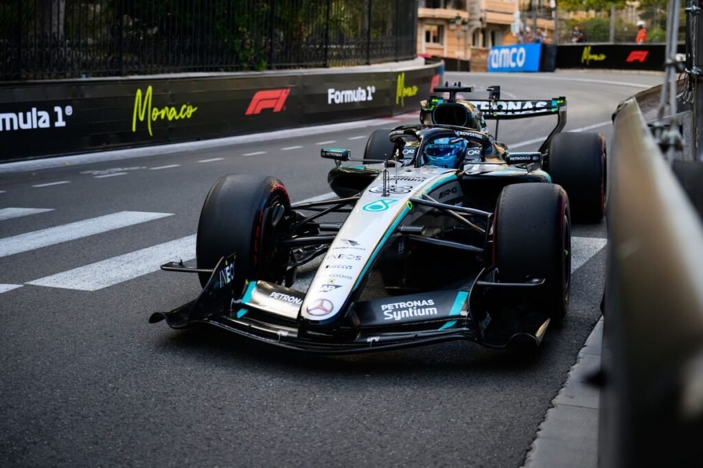 Por que Mercedes desistiu de contestar punições de Russell