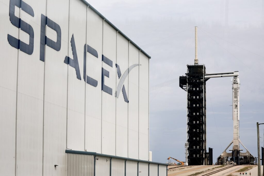 SpaceX diz aos bancos que não mudará preço de seu IPO de US$135 por ação