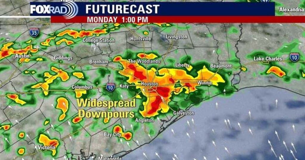 Tempo em Houston: Alerta de tempestade na segunda-feira; Vigilância de enchentes até meio da semana