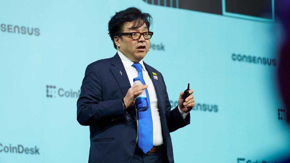 ETH caindo abaixo de US$ 1.800 deixa a Bitmine de Tom Lee (BMNR) com prejuízo de US$ 8,9 bilhões no papel