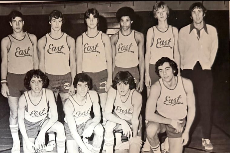 O presidente dos Knicks, Leon Rose, já foi um rato de academia e um treinador querido em Cherry Hill