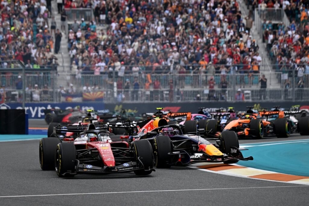 FIA e Liberty pressionam por acordo sobre motores de 2027